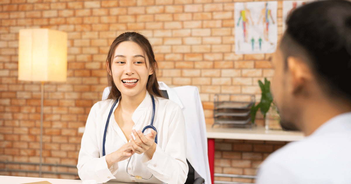 Nurse interviewing nurse